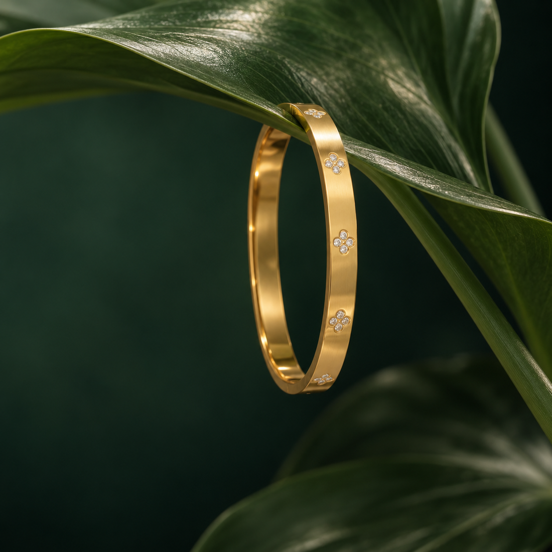 Gold Clover Crystal Bangle